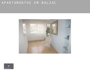 Apartamentos em  Balzac
